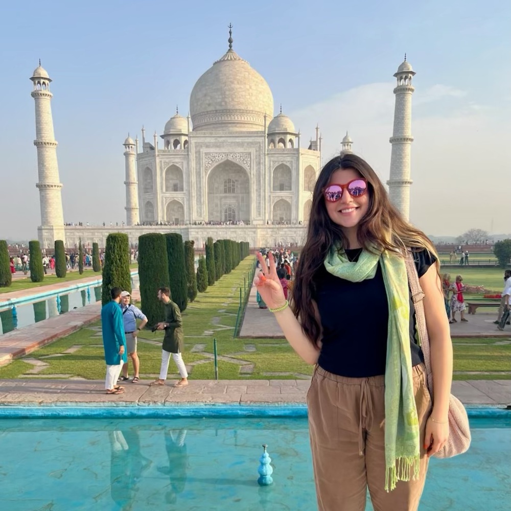 Meet your Posher, Kyra